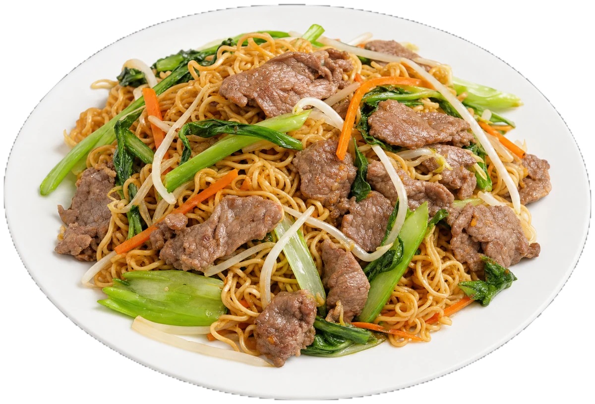 Stir-fried beef noodles with vegetables